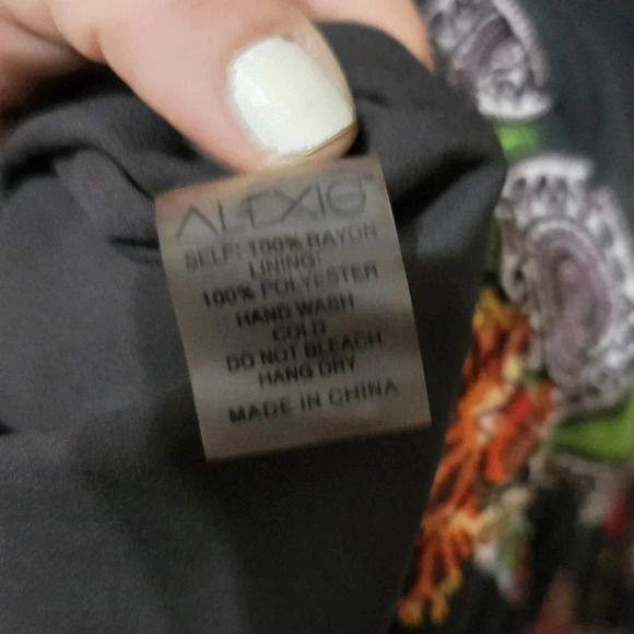 ALEXIS Holli Tapestry Print Mini Dress, Boho Peasant Dress w/Tassle Ties, EUC! - Picture 15 of 16